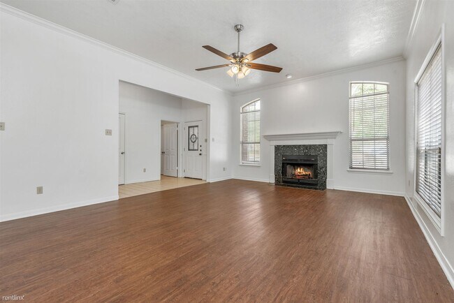 Foto del edificio - 3 br, 2 bath House - 1208 Bayou Woods Dr 1...