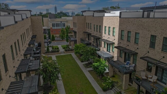 Foto del edificio - 1028 Robert Smalls Way