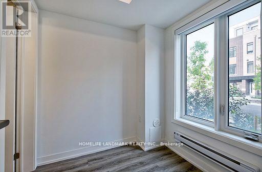 Photo du bâtiment - 30 Case Ootes Dr