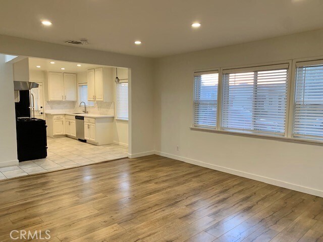 Foto del edificio - 2519 Tulare Ave