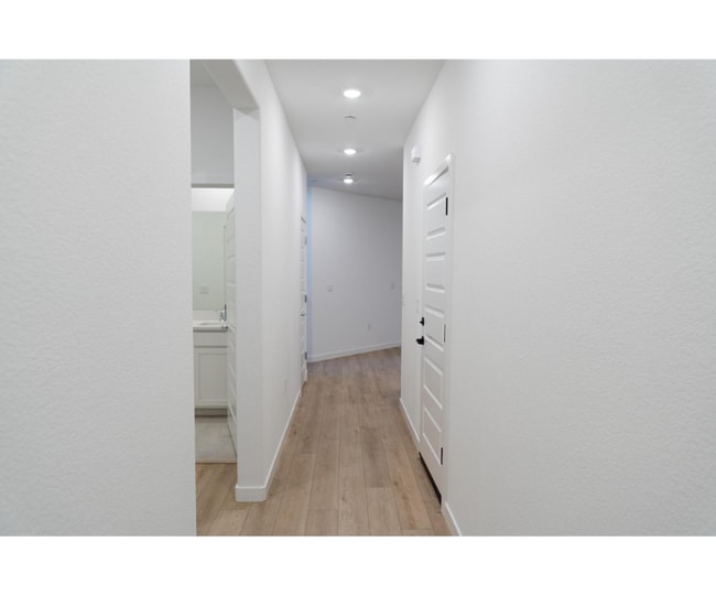 Building Photo - 5348 Liberty Ship Wy