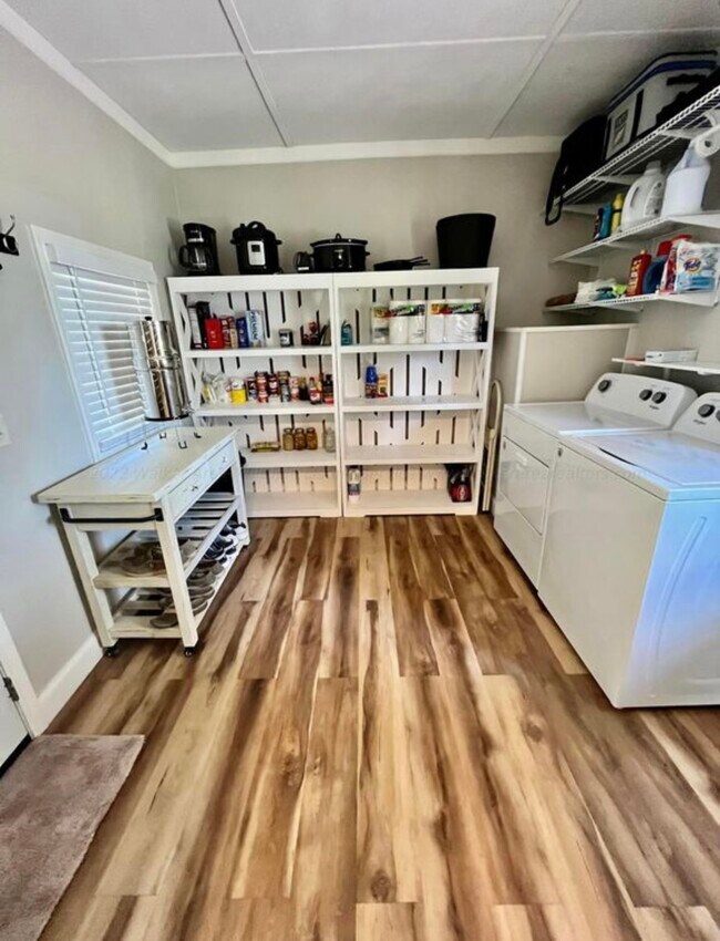 Foto del edificio - 705 16th Ave