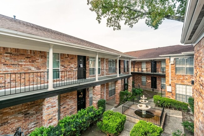 Building Photo - Life at Jackson Square