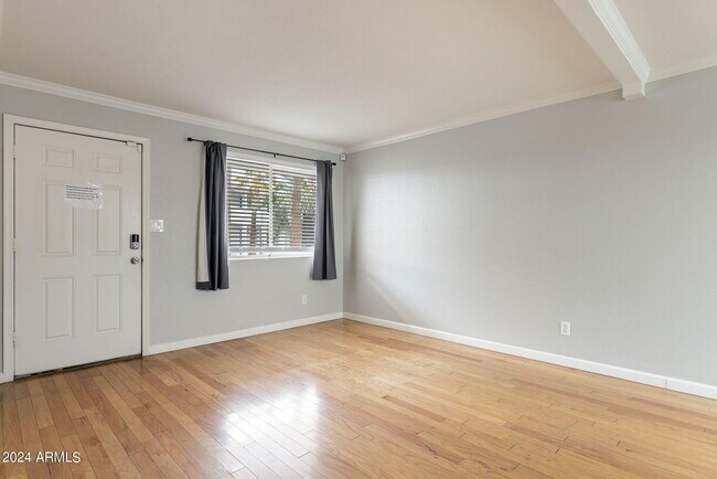 Foto del edificio - 4401 N 12th St