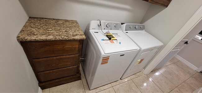 Building Photo - 6618 Garden Woods Ave