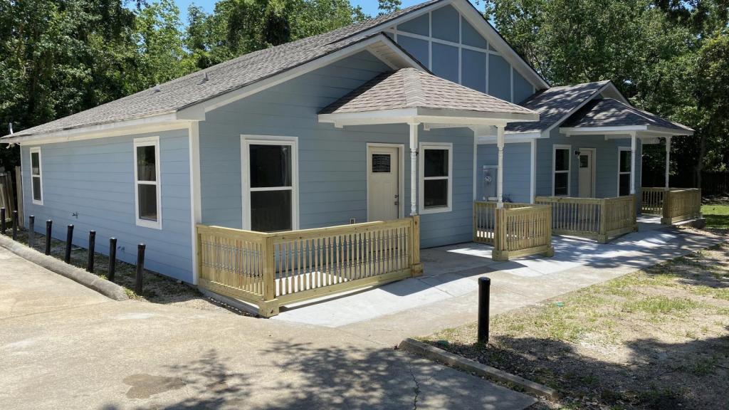 Building Photo - 1723 3rd Street