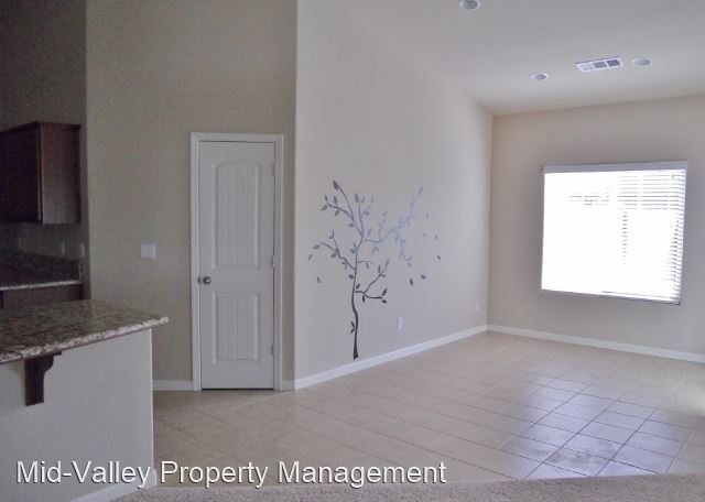 Foto del edificio - 4 br, 2 bath House - 2375 Kirch Flat Avenue