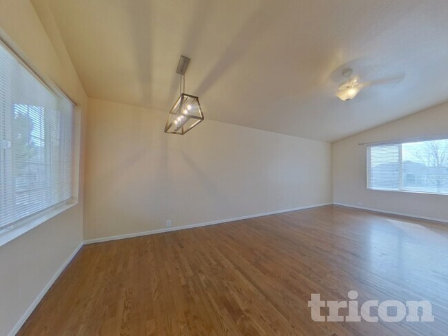 Building Photo - 6967 Summer Grace St