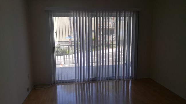 Foto del edificio - 1649 Appian Way