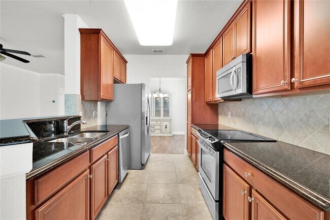 Building Photo - 8362 Bella Tierra Ct