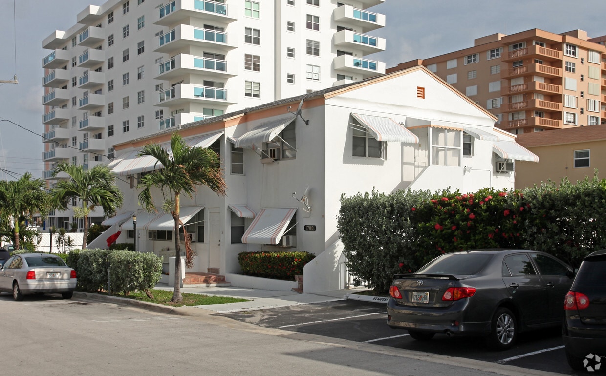 Building Photo - 1700 S Surf Rd