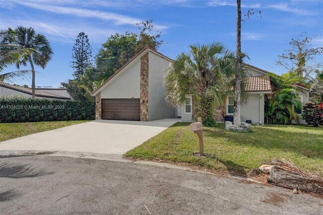 Building Photo - 8350 NW 15th Ct