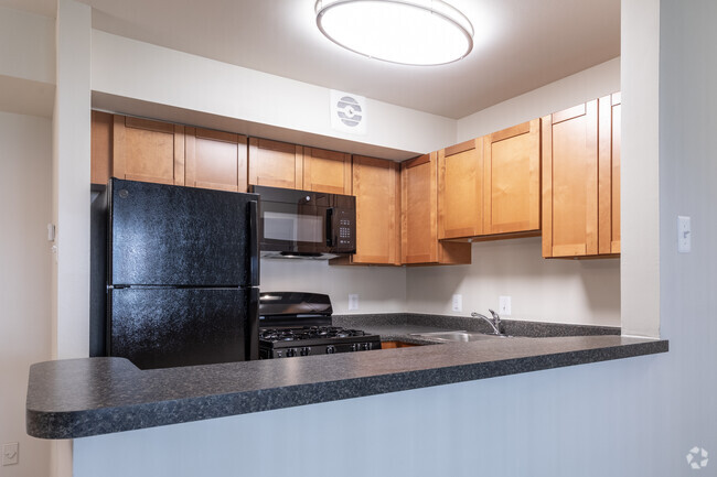 Interior Photo - Woodmont Park Apartments