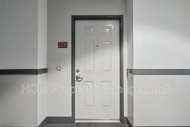 Building Photo - 2205 Scholarship