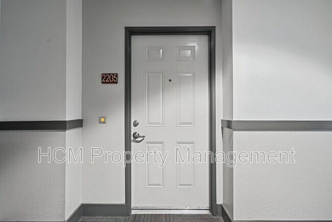 Foto del edificio - 2205 Scholarship
