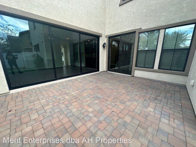 Foto del edificio - 3 br, 2.5 bath House - 2606 S 107TH ST