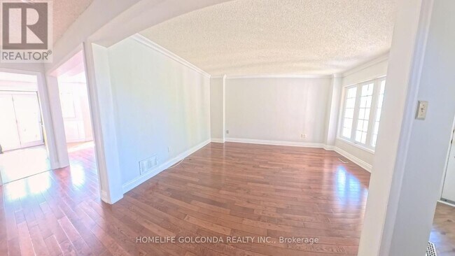 Building Photo - 105 Widgeon St