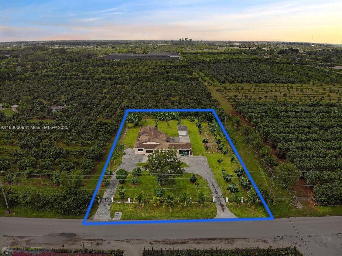 Primary Photo - 25600 SW 157th Ave