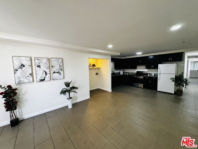 Foto del edificio - 10952 1/2 Wilmington Ave