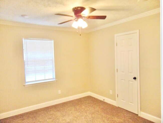 Building Photo - Lovely 4 Bedroom Home in Brandon, MS!