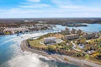 Building Photo - 73 Broad Reach