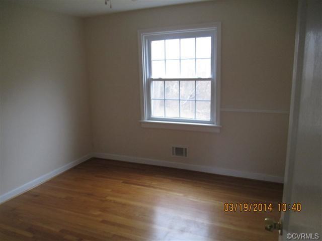 Building Photo - 1720 Glenview Rd