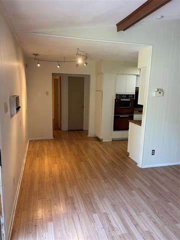 Foto del edificio - 2708 Runningbrook Ln