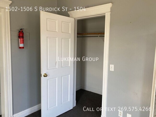 Foto del edificio - 1502-1506 S Burdick St-1504