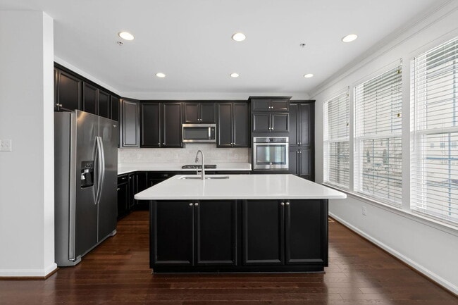 Photo - 4204 WOODSPRING Ln Townhome