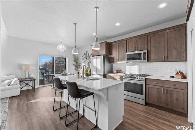 Photo - BEAUTIFUL TOWNHOUSE W 2 CAR GARAGE ATTACHED