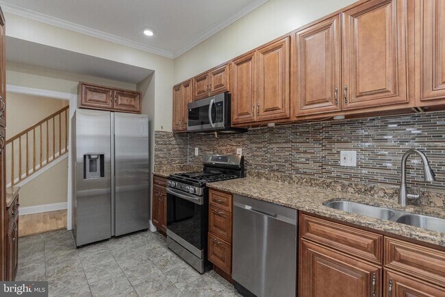 Foto del edificio - 1700 3rd St NE