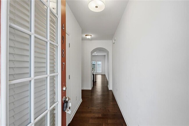 Foto del edificio - 4987 Longview Walk
