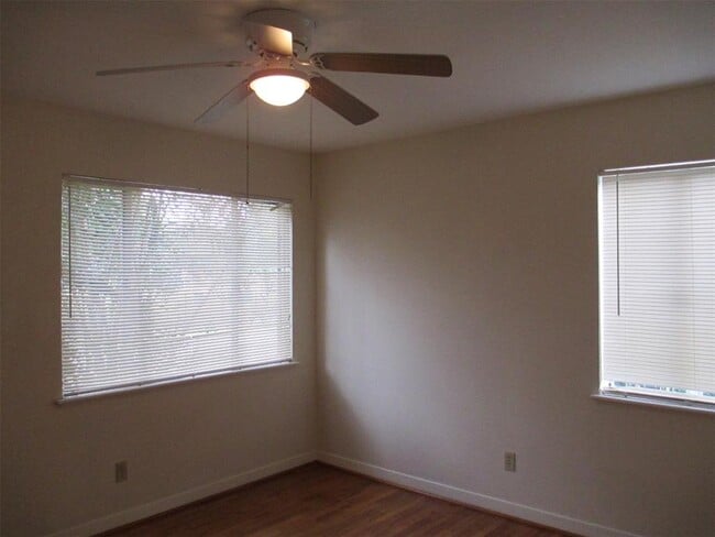 Building Photo - 3607 Murworth Dr