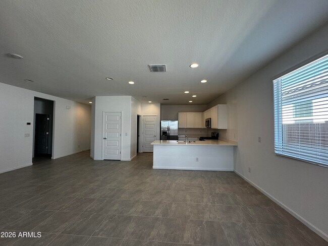 Building Photo - 9819 W Flower St