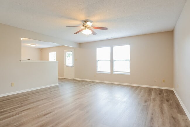 Building Photo - 7906 States Bend Ln
