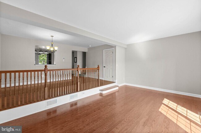 Building Photo - 4310 Sycamore Dr