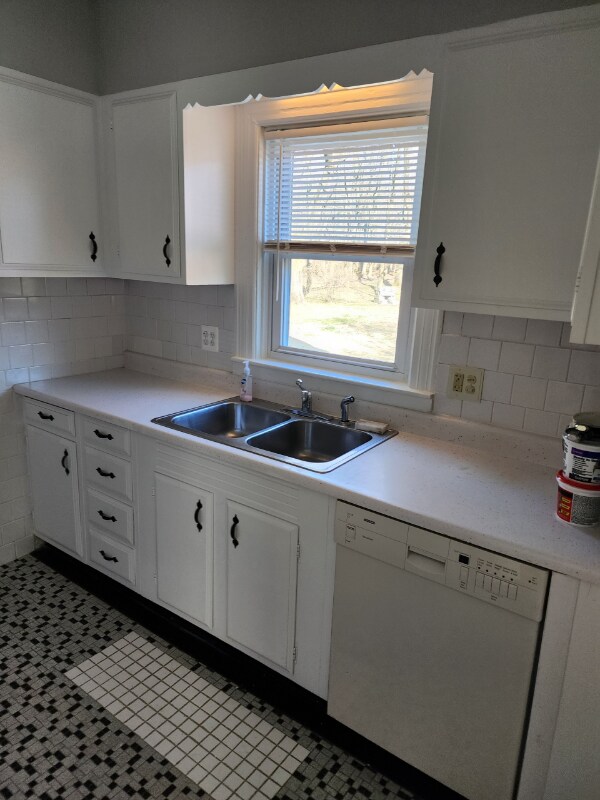 Building Photo - 13 Redland Ave