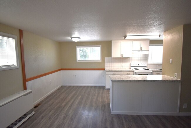 Foto del edificio - Charming two story home.