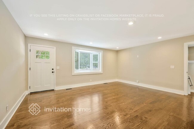 Building Photo - 5009 Suter Dr