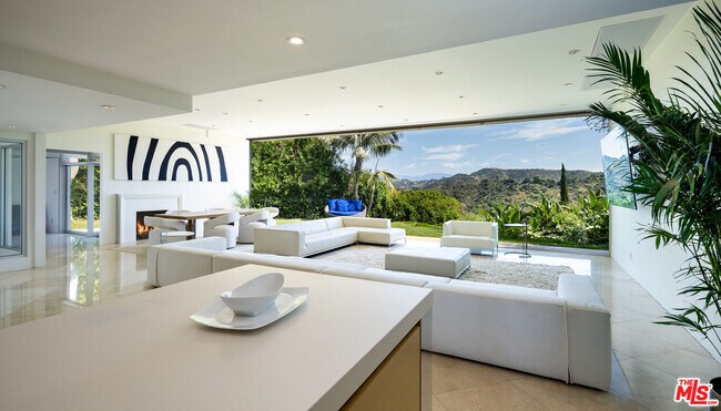 Foto del edificio - 1466 Bel Air Rd