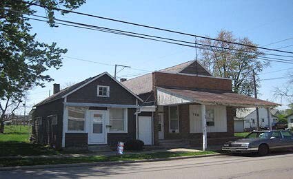 Primary Photo - 718 E Sycamore St