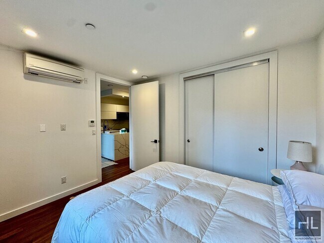 Foto del edificio - 27-04 Astoria Blvd