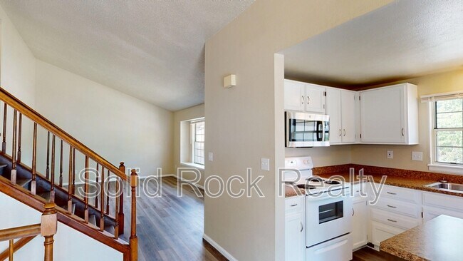 Foto del edificio - 6319 Monarch Cir