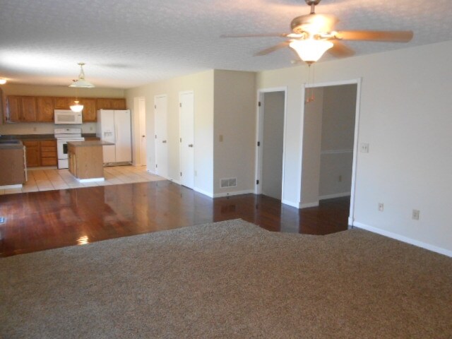 Building Photo - 4330 Lemon Lake Ct