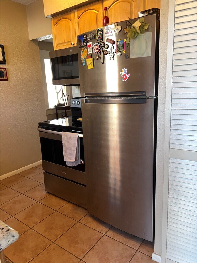 Foto del edificio - 1505 Rosewood St