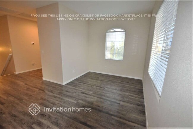 Building Photo - 741 Easter Lily Pl