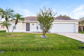 Building Photo - 979 Gascony Ct