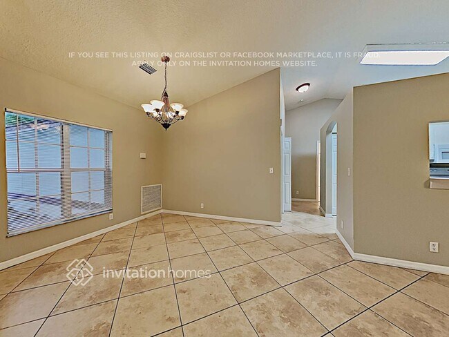 Foto del edificio - 4705 NW 76th St