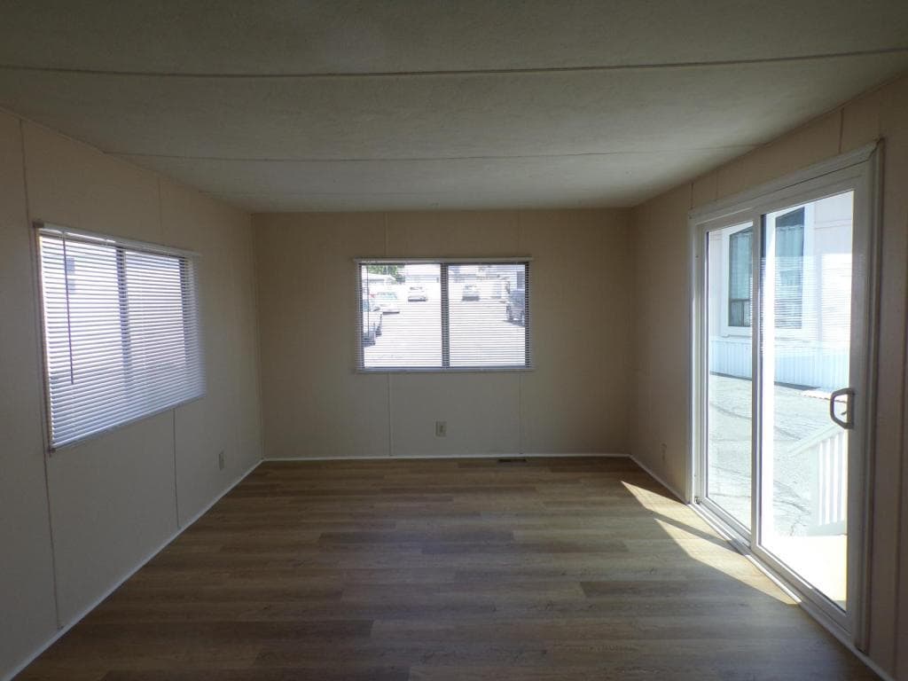Foto principal - 12710 3rd St
