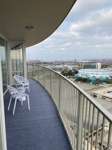 Foto del edificio - 700 E Ocean Blvd
